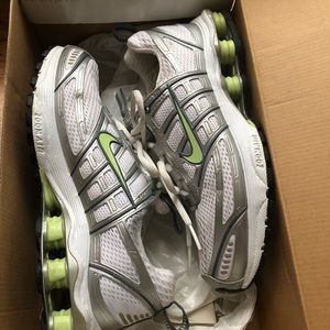 Women's Nike Shox 2:40